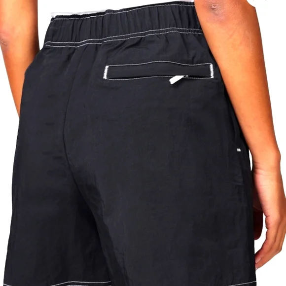 Nike Sportswear SwooshWomen's Woven High-Waisted Shorts Sz L DM6752-010 - Picture 5 of 7